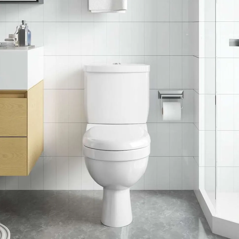 Toalett med cistern vit